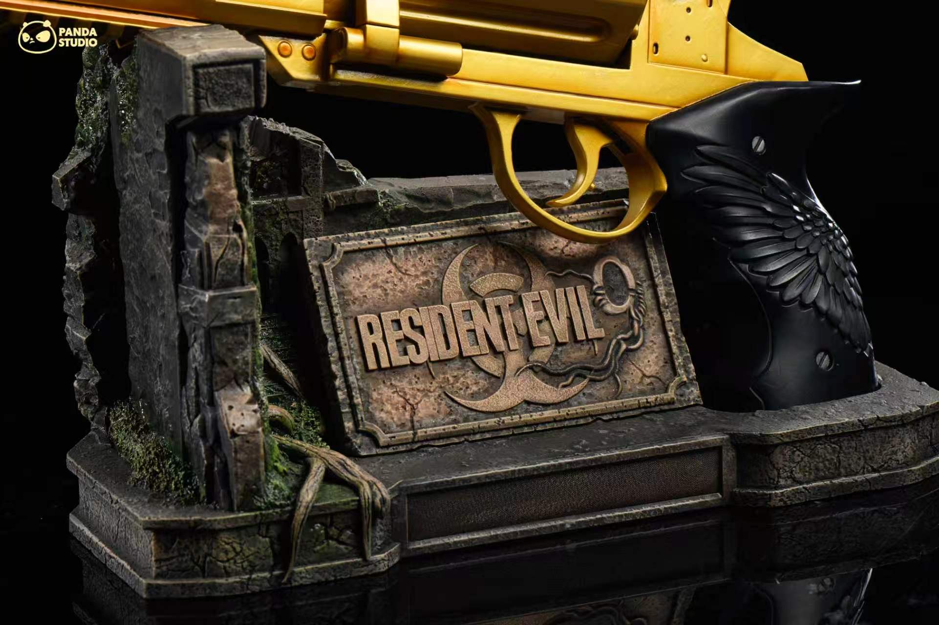 【Pre-sale】1/1 Scale Requiem and Tactical Handaxe Gold Limited Version-Resident Evil-Panda Studio