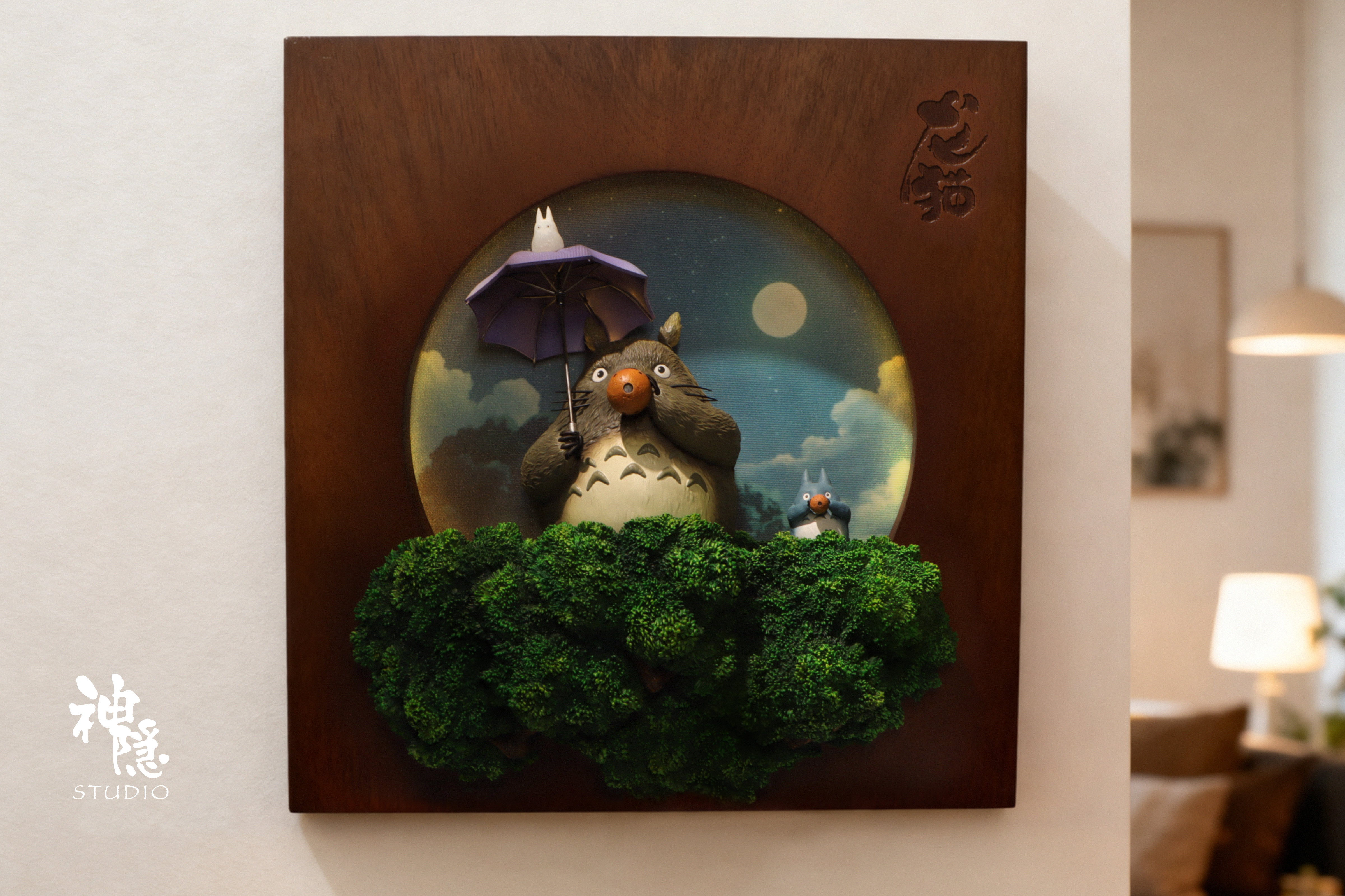 【Pre-sale】Totoro under the moonlight with LED-ShenYin Studio