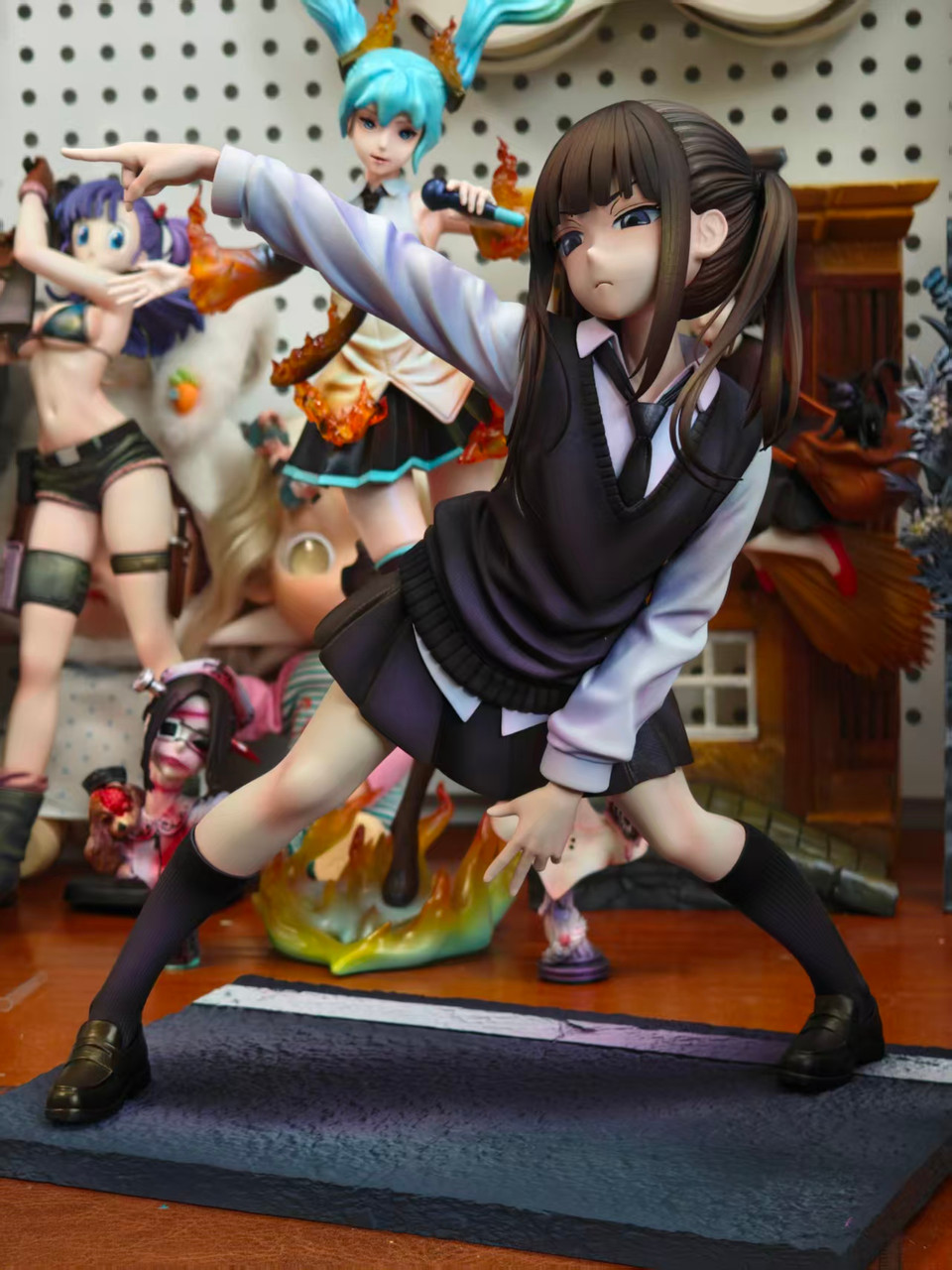 【Pre-sale】1/6 Scale Twin-tailed Girl Hoshino-san-QAQ Studio