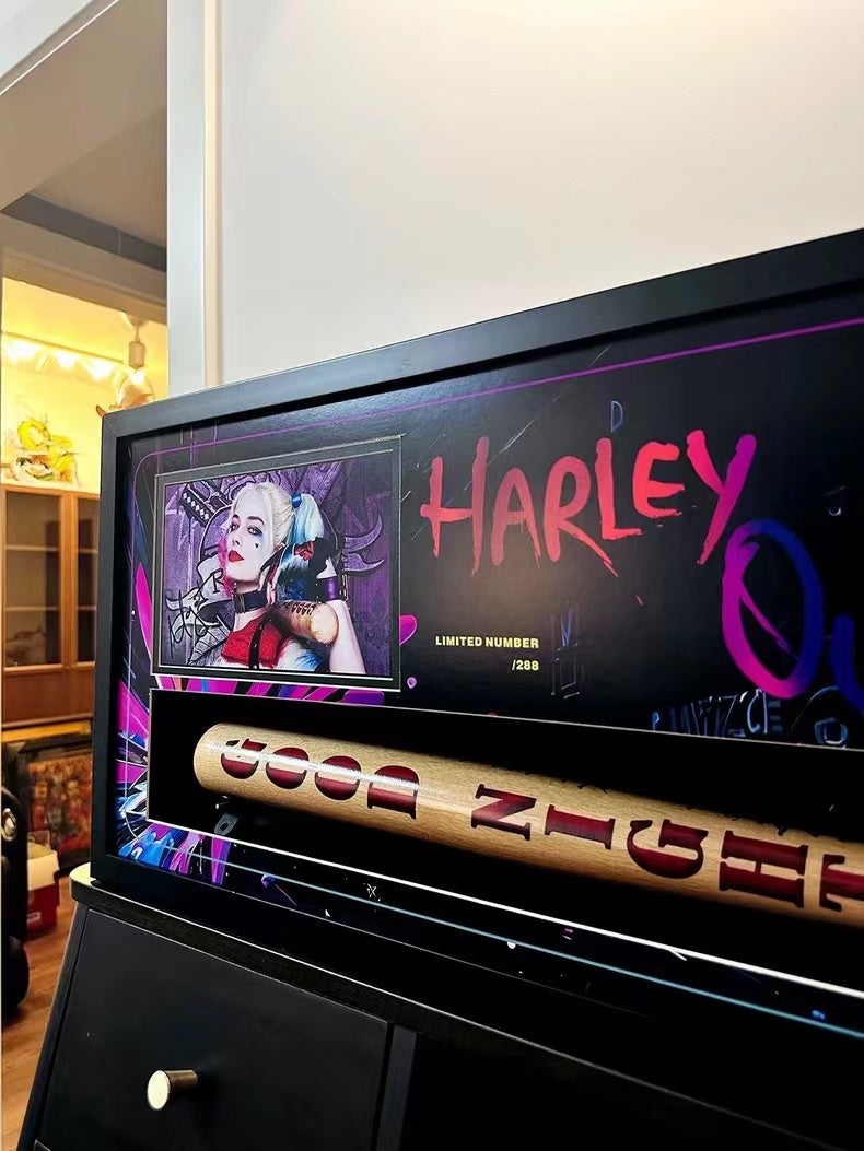 【Pre-sale】Decorative Painting of Harley Quinn Baseball Bat-Suicide Squad-Billion Birds Studio