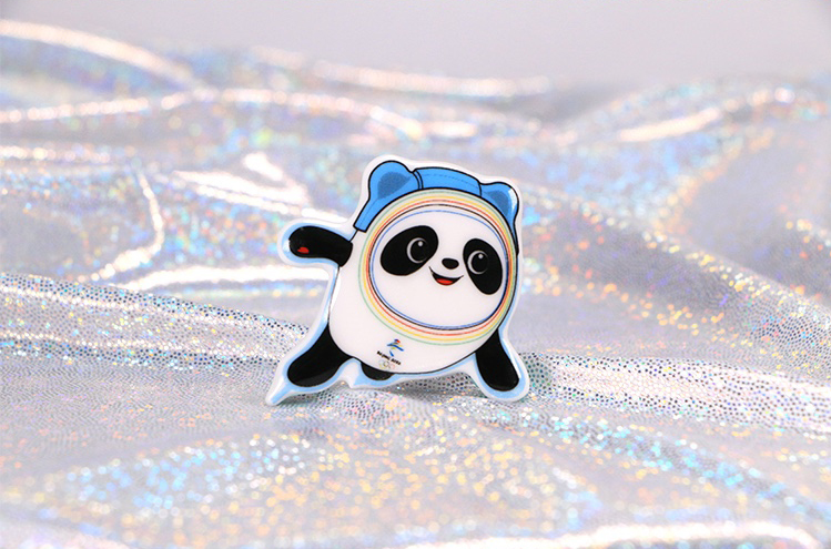 【Pre-sale】Bing Dwen Dwen-Official ceramics souvenir collective Brooch of 2022 Beijing Winter Olympics