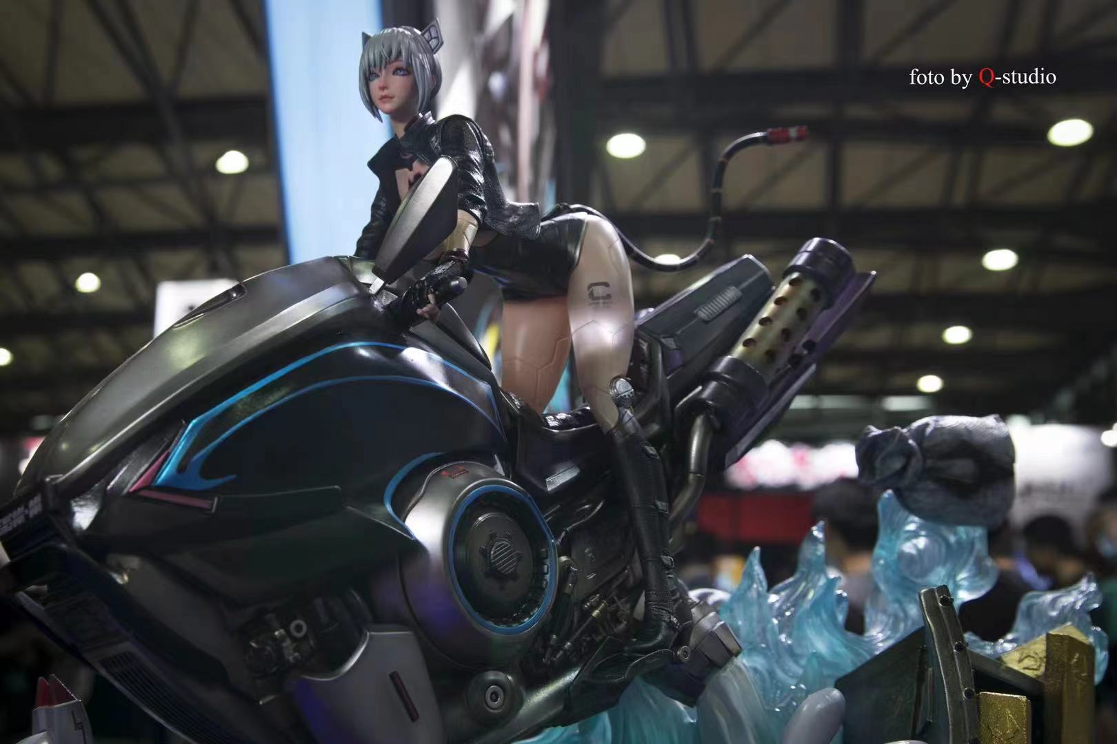 【Pre-sale】Cyberpunk queen-Large