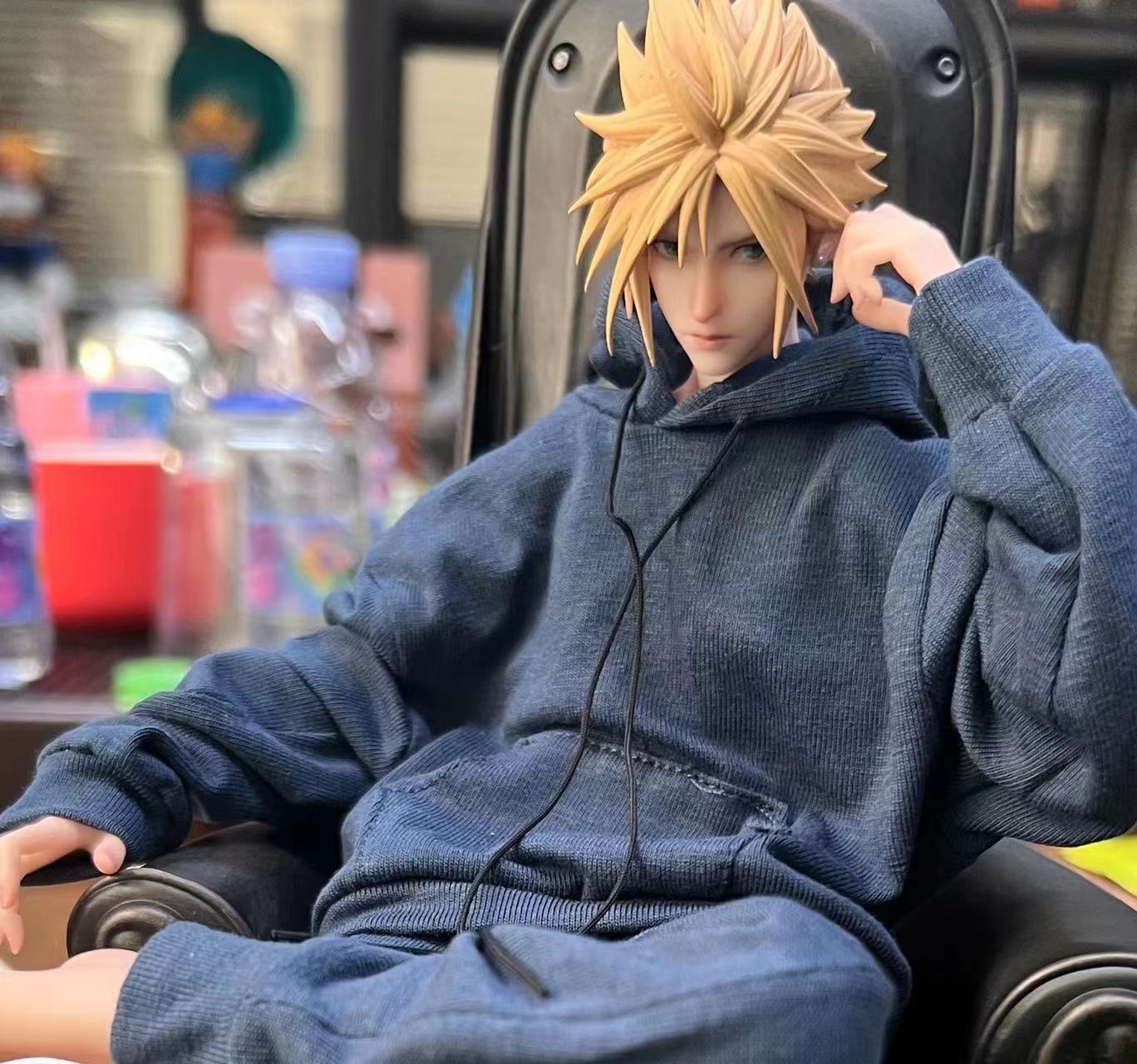 【Sold out】1/6 Scale Business Suit Thugs Cloud-Final Fantasy 7-Initial Fantasy Studio