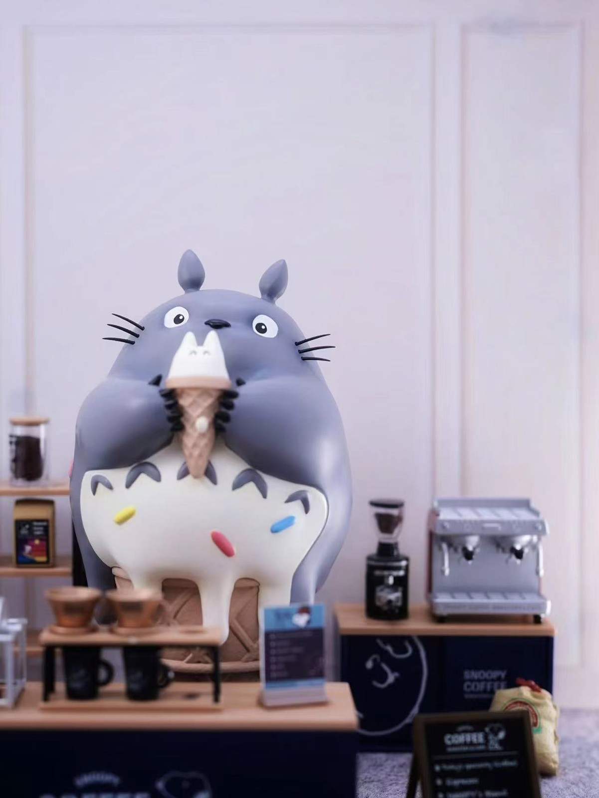 【Pre-sale】Totoro Holding Ice Cream-My Neighbor Totoro-Mr Dinosaur Studio