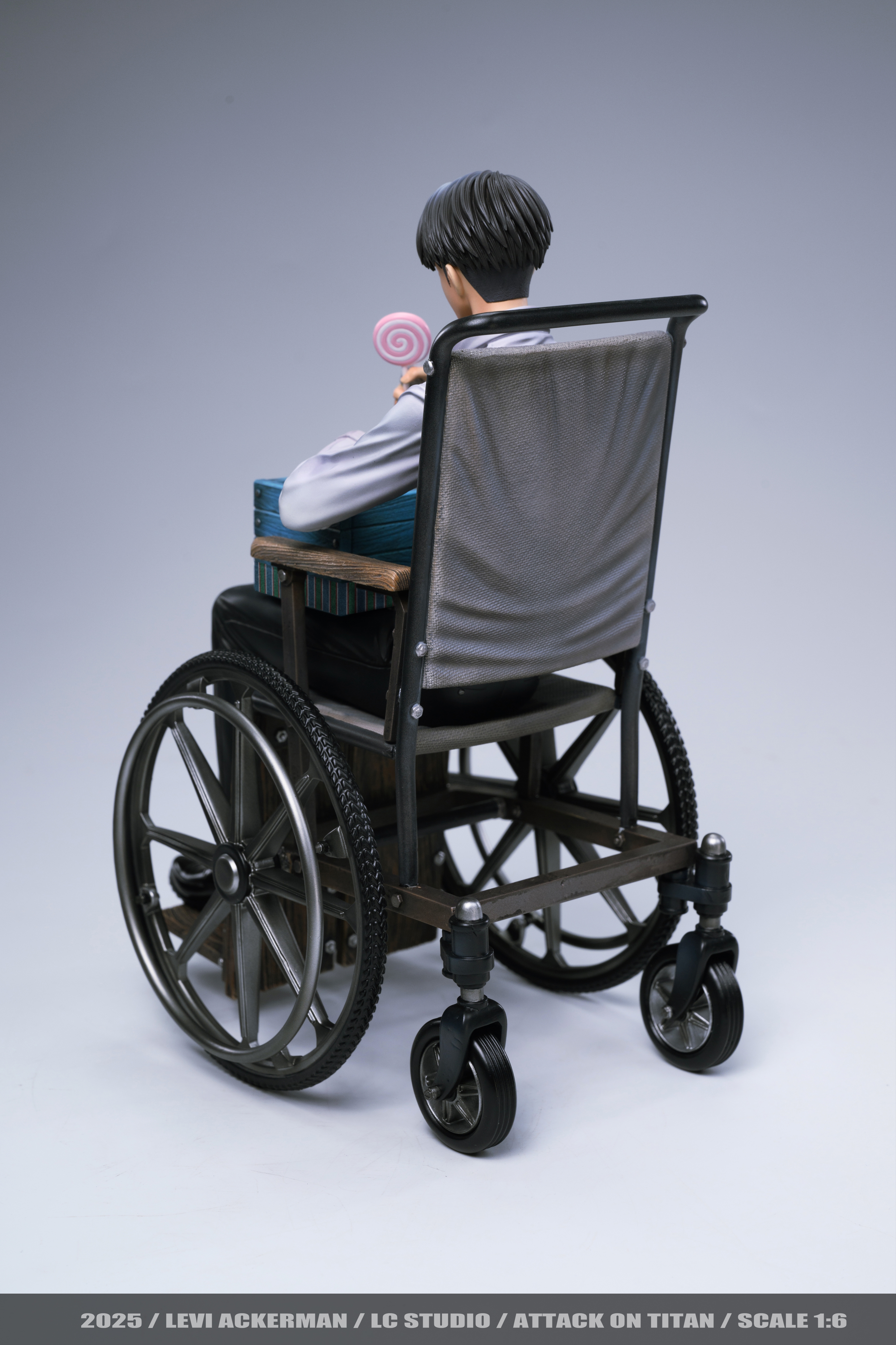 【Sold out】1/6 Scale Levi-Attack On Titan-LC Studio