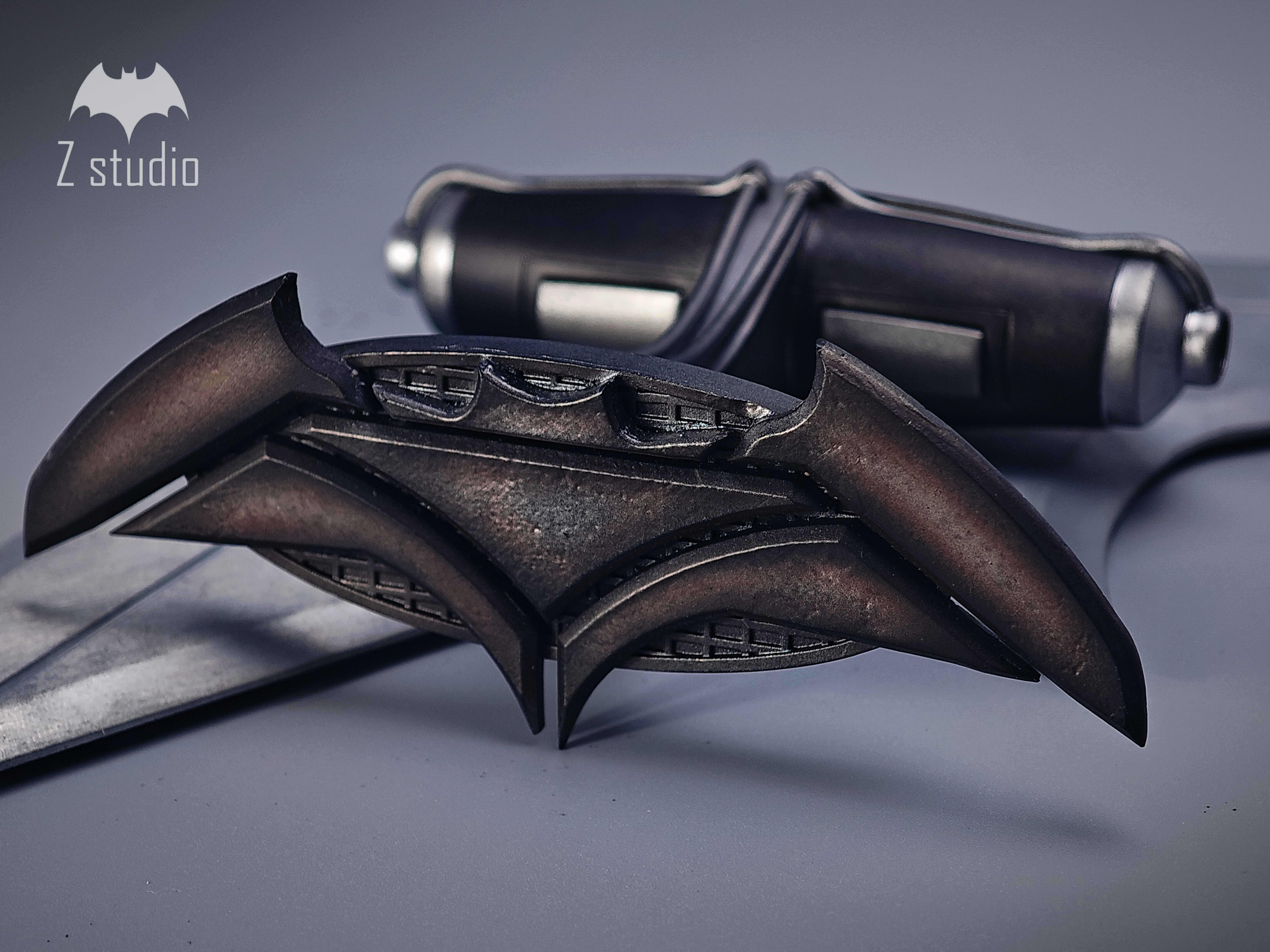 【Pre-sale】1/1 Scale First Series (Ben Affleck Edition) Cinematic Grade Batman Weapon Replica Collection–Other series-Z Studio