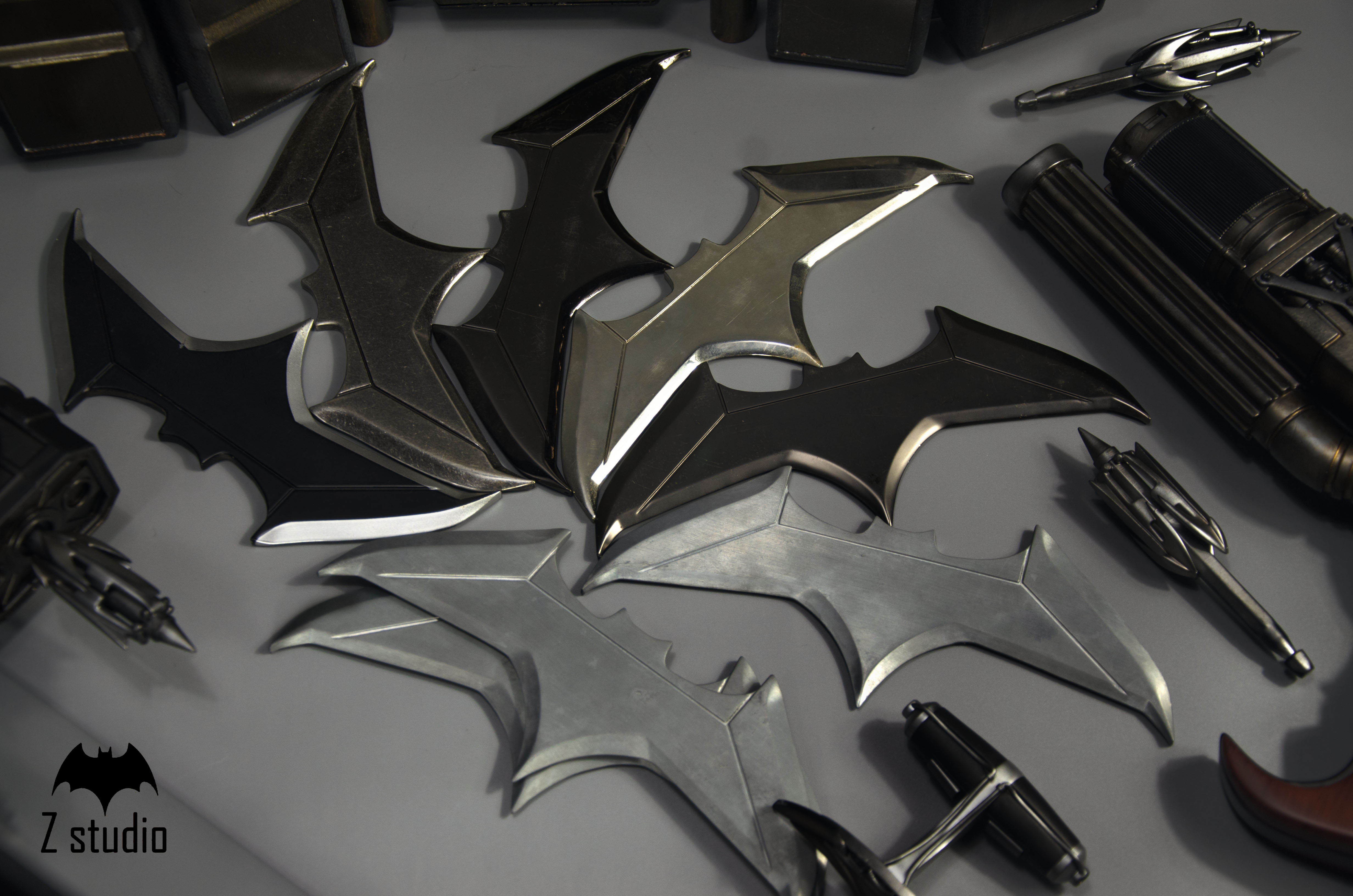 【Pre-sale】1/1 Scale First Series (Ben Affleck Edition) Cinematic Grade Batman Weapon Replica Collection–Other series-Z Studio