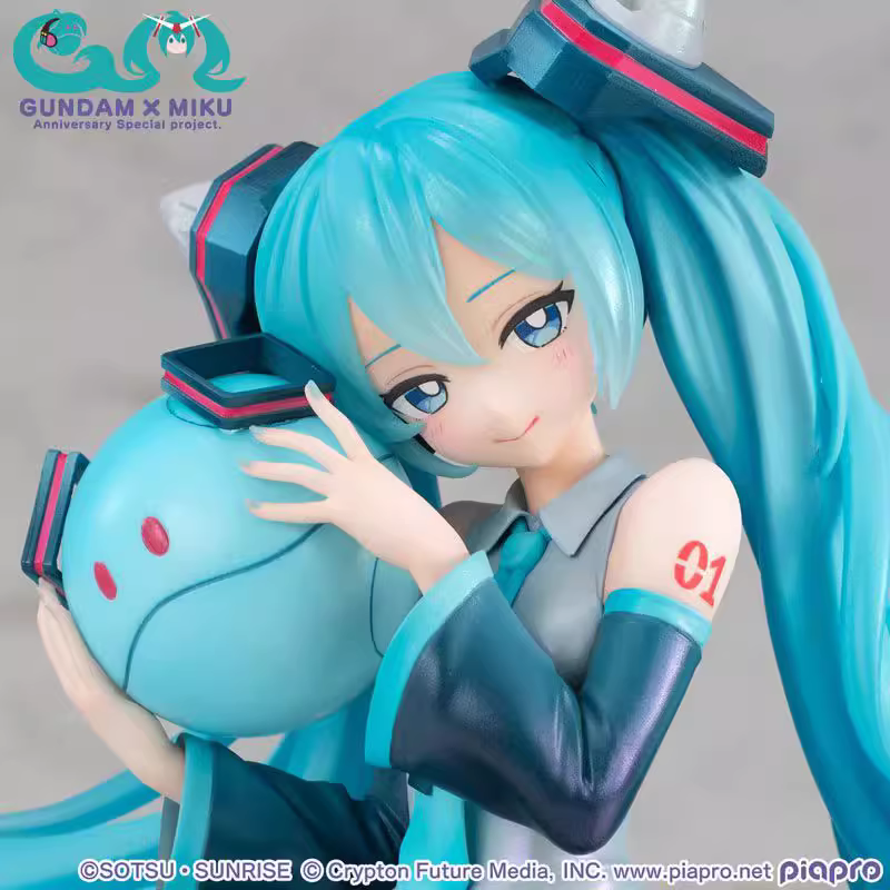 【Pre-sale】Lucrea Hatsune Miku-MegaHouse Studio