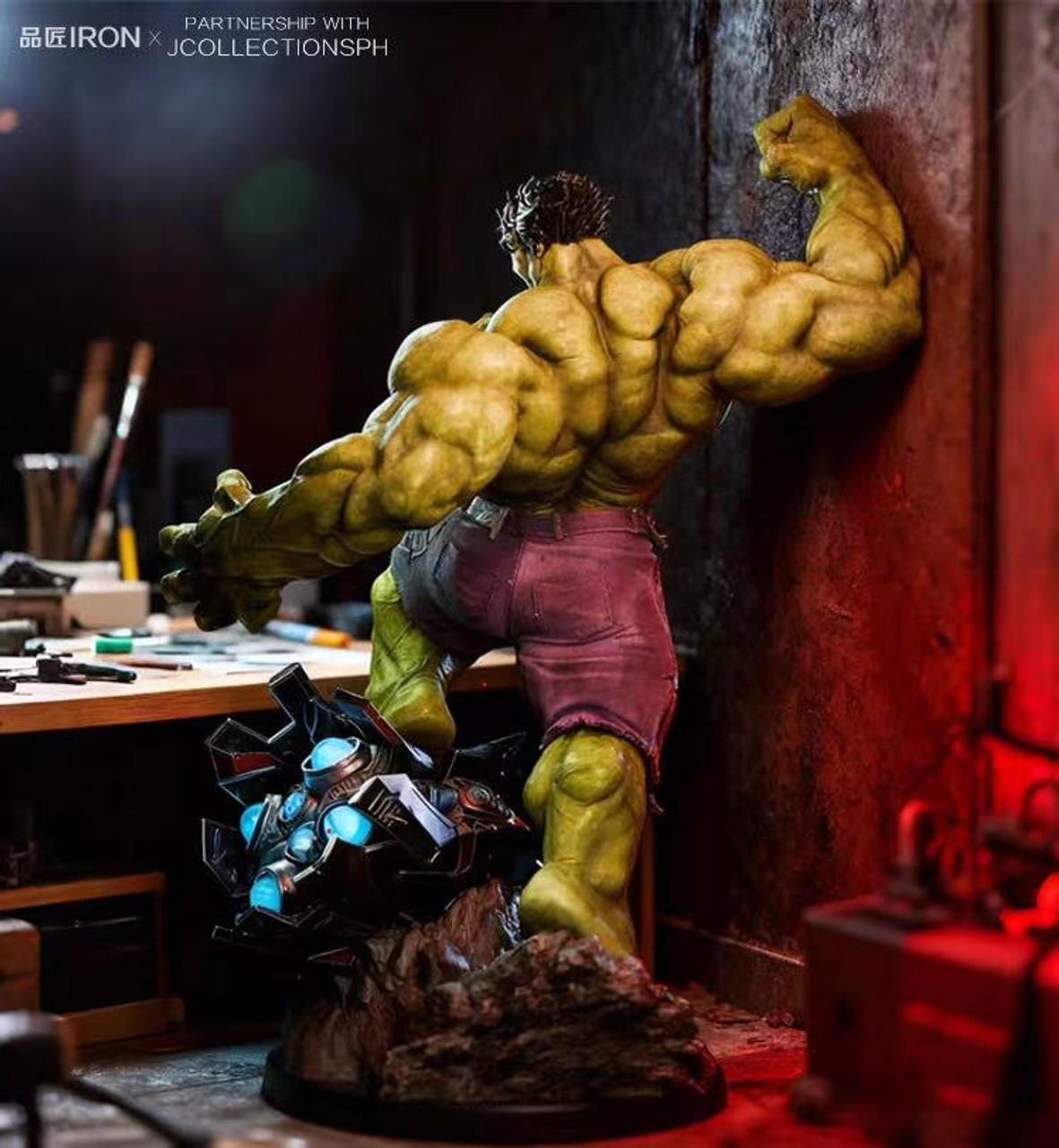 【Pre-sale】1/4 Scale Hulk with LED-IRON x JCOLLECTIONSPH Studio
