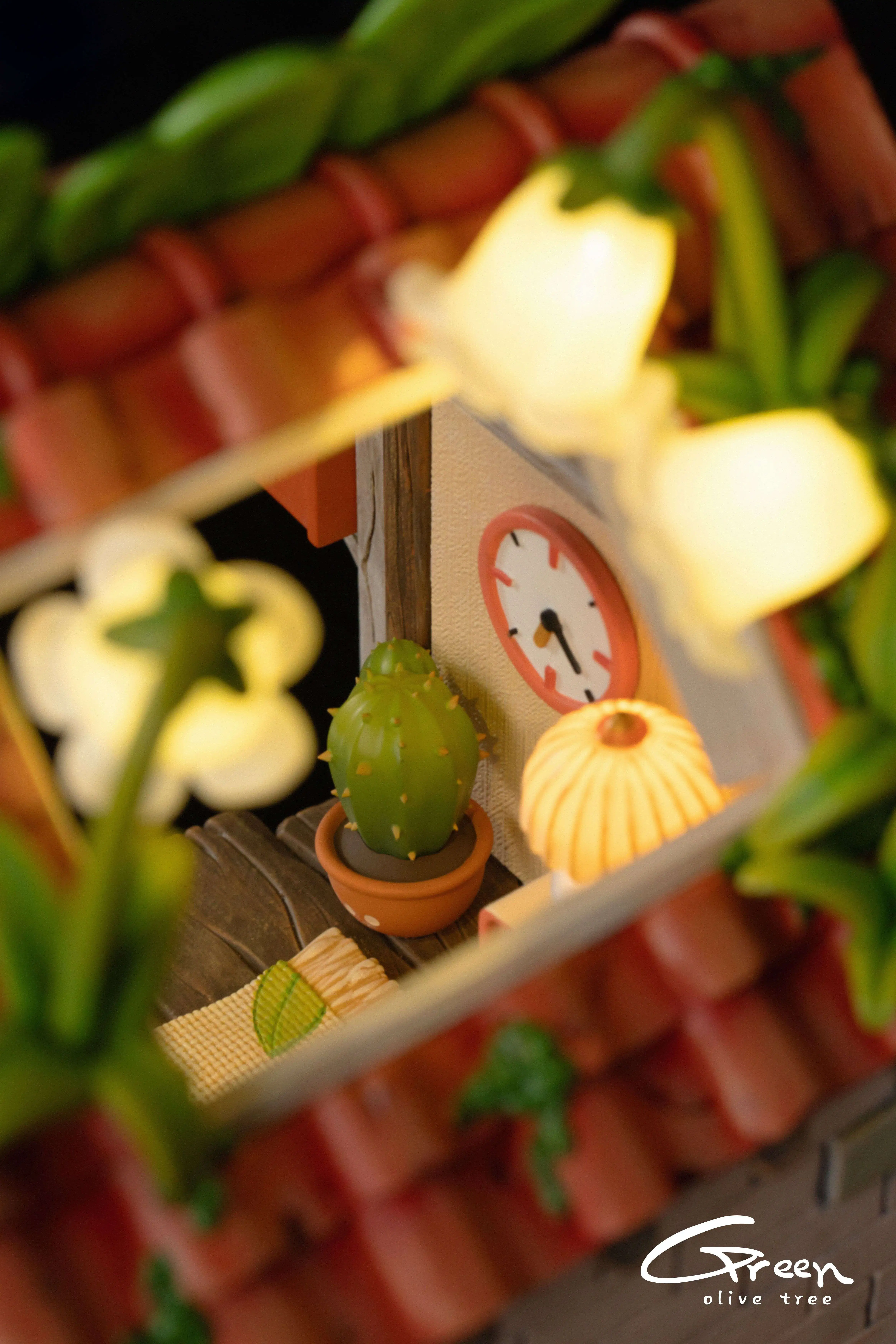 【Pre-sale】Praying Phoebe-Green Olive Tree Studio